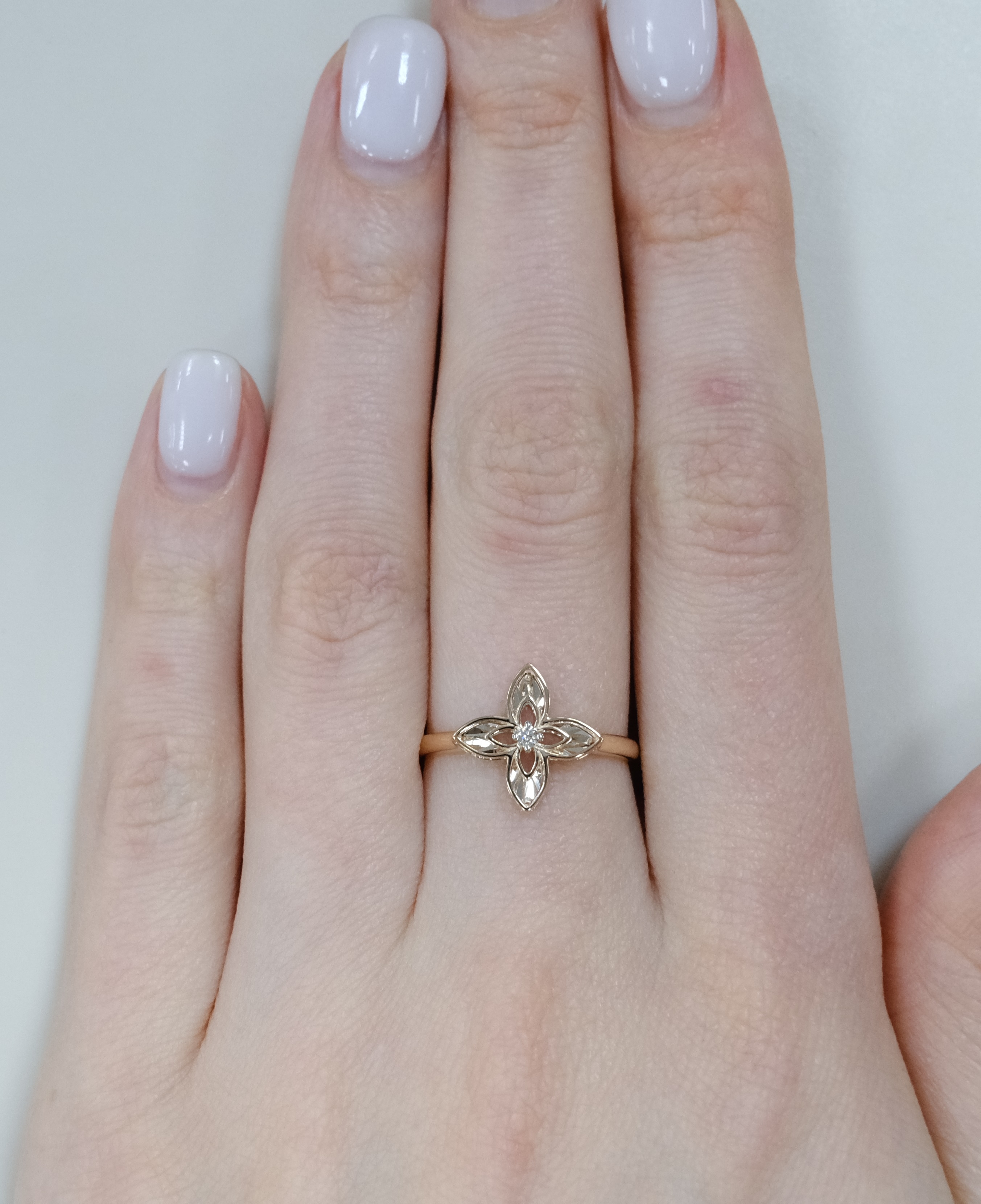 10311-001273 Кольцо (Au 585)